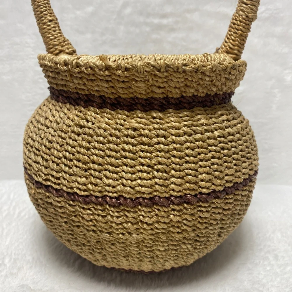 VTG Tightly Woven Basket‎ Handles Decorative Boho Farmhouse Home Decor
